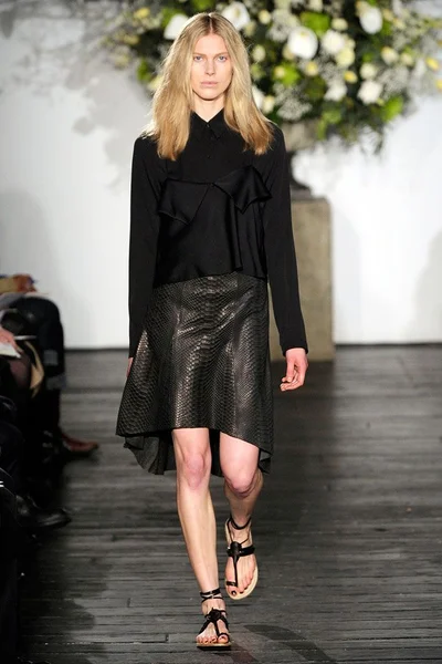 Look 7